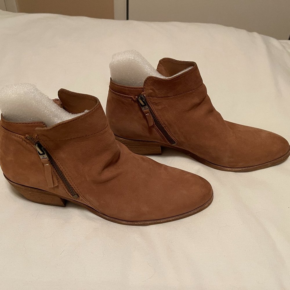Sam Edelman tan suede booties